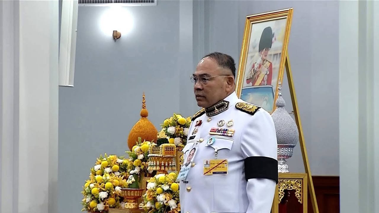 ทรงพระกรุณาโปรดเกล้าฯ ให้ผู้แทนพระองค์อัญเชิญไฟพระฤกษ์ เปิดการแข่งขันกีฬานักเรียนองค์กรปกครองส่วนท้องถิ่นแห่งประเทศไทย ครั้งที่ 40