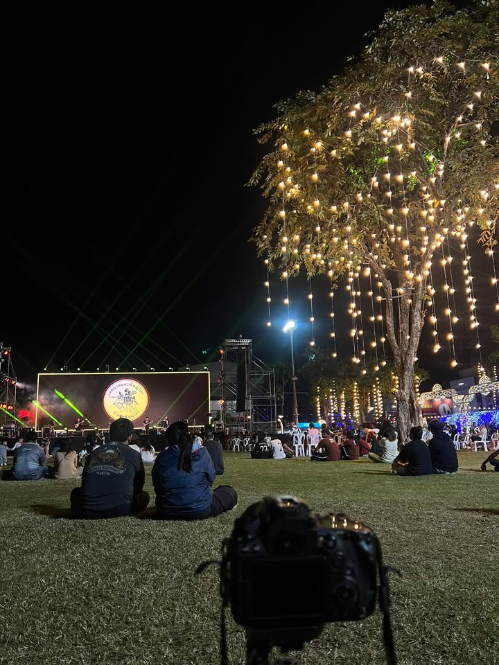 พรุ่งนี้ ” ลิเกคณะกุ้ง สุทธิราช “ มาาา