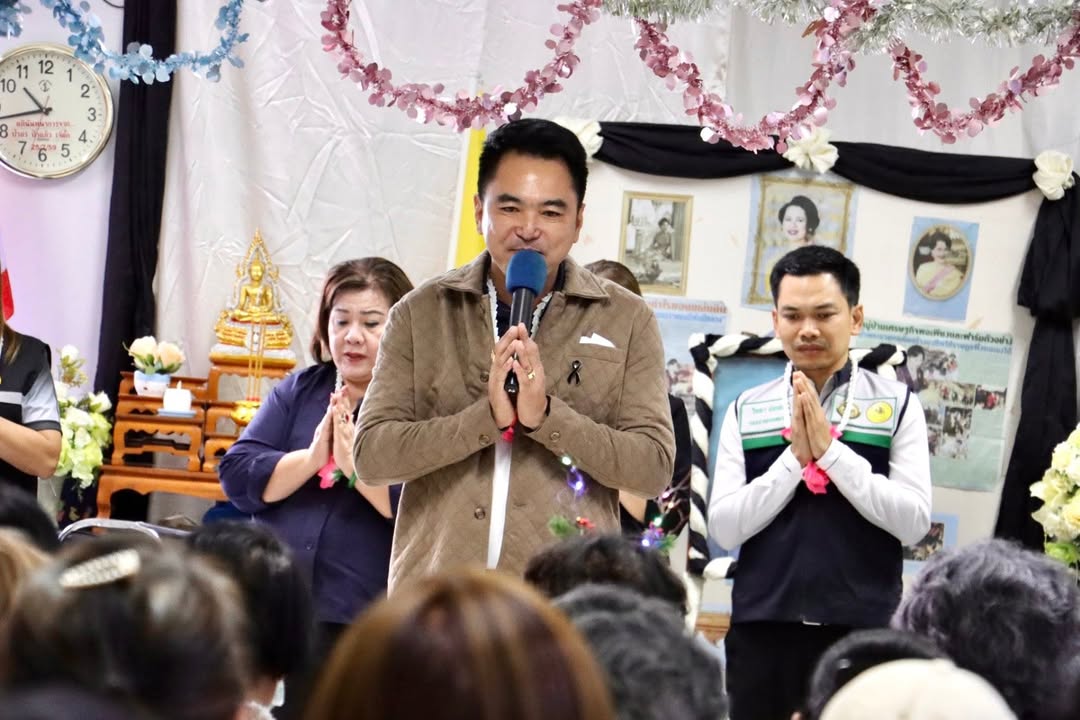 คณะผู้บริหาร ร่วมพบปะพูดคุย พร้อมอวยพรสวัสดีปีใหม่กลุ่มผู้สูงอายุ กิจกรรมส่งท้ายปีเก่าต้อนรับปีใหม่