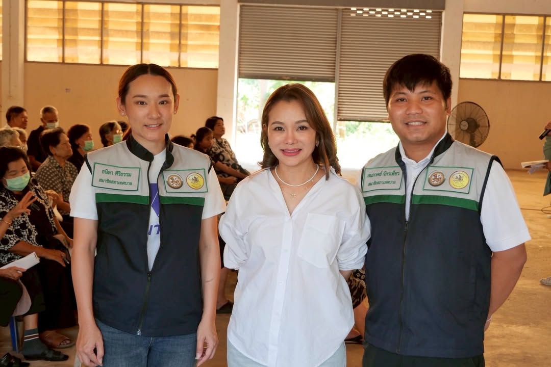 วันที่  20 ธันวาคม 2568 นายศิริชิน หาญพิทักษ์พงศ์ นายกเทศมนตรีนครพิษณุโลก มอบหมายให้ นางสุวิมล ปราบศรีภูมิ นายเรืองเกียติ วัฒนกุลชัย รองนายกเทศมนตรีนครพิษณุโลก พร้อมด้วยสมาชิกสภาเทศบาล หัวหน้าส่วนราชการ และเจ้าหน้าที่เทศบาลนครพิษณุโลก ลงพื้นที่จัดเวทีป...