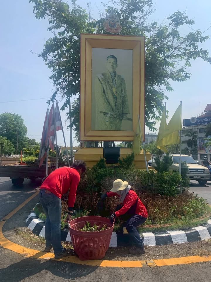 📣​สำนักช่างเทศบาลนครพิษณุโลก ลุยปรับปรุงเมืองตามนโยบาย นายศิริชิน หาญพิทักษ์พงศ์  นายกเทศมนตรีนครพิษณุโลก เร่งสร้างความปลอดภัยและสุขอนามัยชุมชน