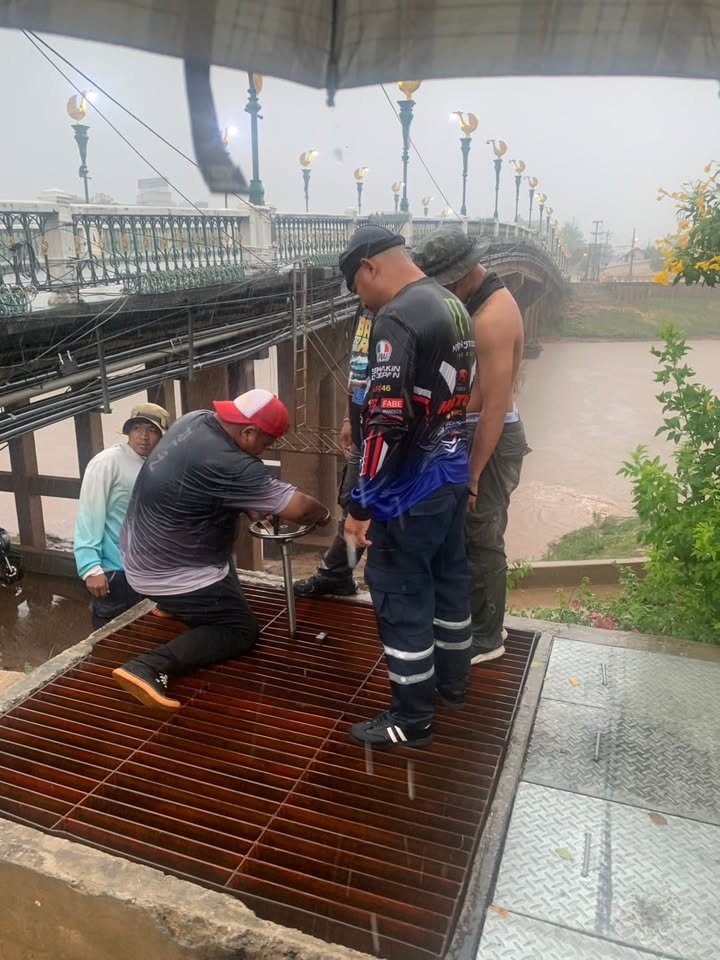 🚨8 พ.ค.69 จากสถานการณ์ฝนตกหนักในเขตพื้นที่เมืองพิษณุโลกที่ส่งผลให้มีน้ำท่วมขังในหลายจุด