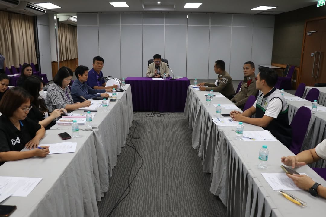 เทศบาลนครพิษณุโลก จัดประชุมคณะกรรมการจัดระเบียบการจำหน่ายสินค้าบริเวณถนนมหาธรรมราชา ครั้งที่ 1/2569