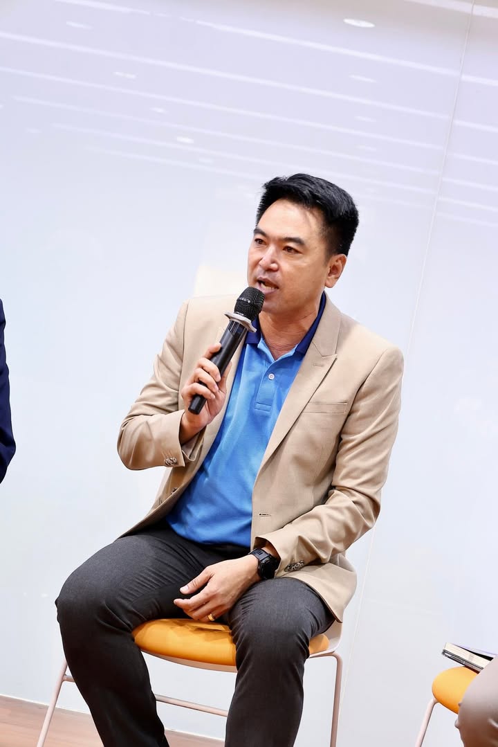 นายกเทศมนตรีนครพิษณุโลก ร่วมการเสวนาทางวิชาการและเปิดตัวหนังสือ เรื่อง "ประวัติศาสตร์สังคมเมืองพิษณุโลก พศ. 2475 - 2503"