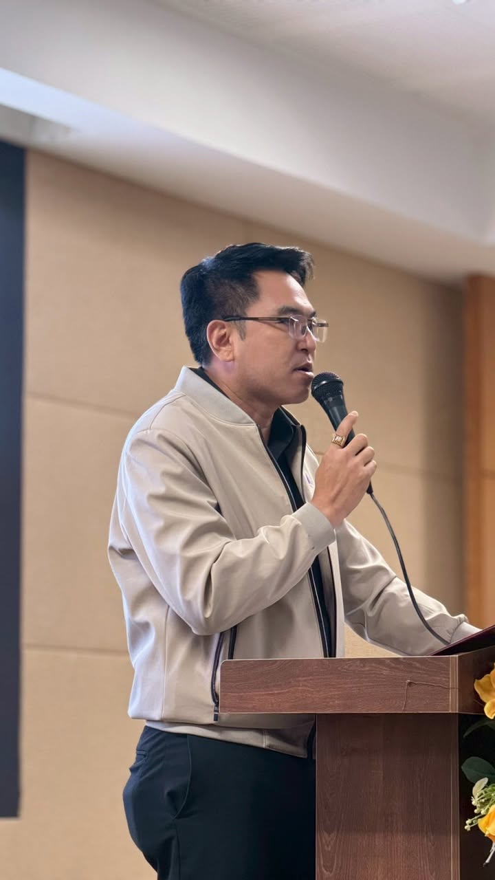 เทศบาลนครพิษณุโลก จัดอบรมผู้ประกอบกิจการและผู้สัมผัสอาหาร มุ่งยกระดับมาตรฐานร้านอาหาร ปรุงสุก สะอาด ปลอดภัยสู่ผู้บริโภค โดยในวันนี้ เป็นการอบรมผู้ประกอบกิจการ รุ่นที่ 2