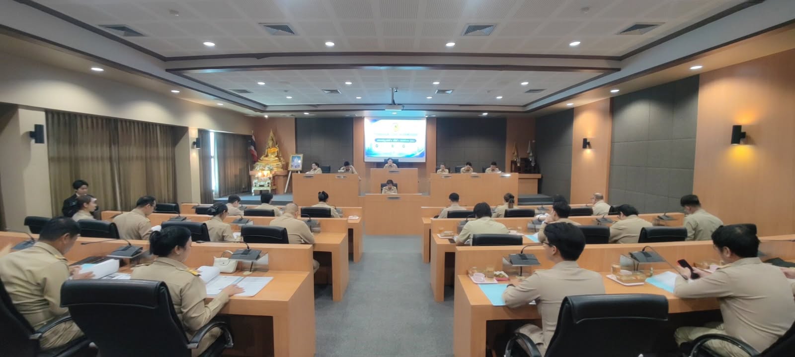 📣Live!  ถ่ายทอดสด การประชุมสภาเทศบาลนครพิษณุโลก สมัยสามัญ สมัยที่ 2 ครั้งที่ 1 ประจำปี 2569 สด ณ ห้องประชุมสภาเทศบาลนครพิษณุโลก