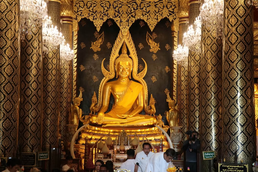 เทศบาลนครพิษณุโลก ร่วมกิจกรรมขบวนแห่พระพุทธชินราชจำลองและแห่ดอกบัวถวายเป็นพุทธบูชาองค์หลวงพ่อพระพุทธชินราช