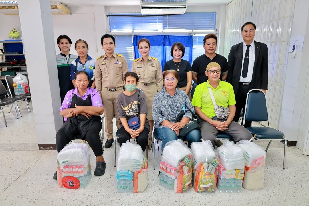 🎁 เทศบาลนครพิษณุโลก ร่วมส่งต่อถุงยังชีพช่วยเหลือผู้ยากไร้ 30 ราย