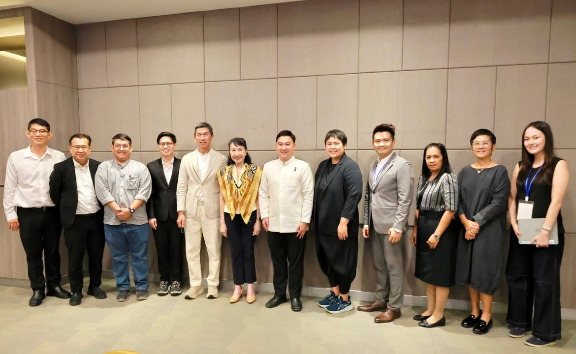 เทศบาลนครพิษณุโลก ร่วมพูดคุยแลกเปลี่ยนแนวทางการพัฒนาเศรษฐกิจสร้างสรรค์กับประธานกรรมการสำนักงานส่งเสริมเศรษฐกิจสร้างสรรค์