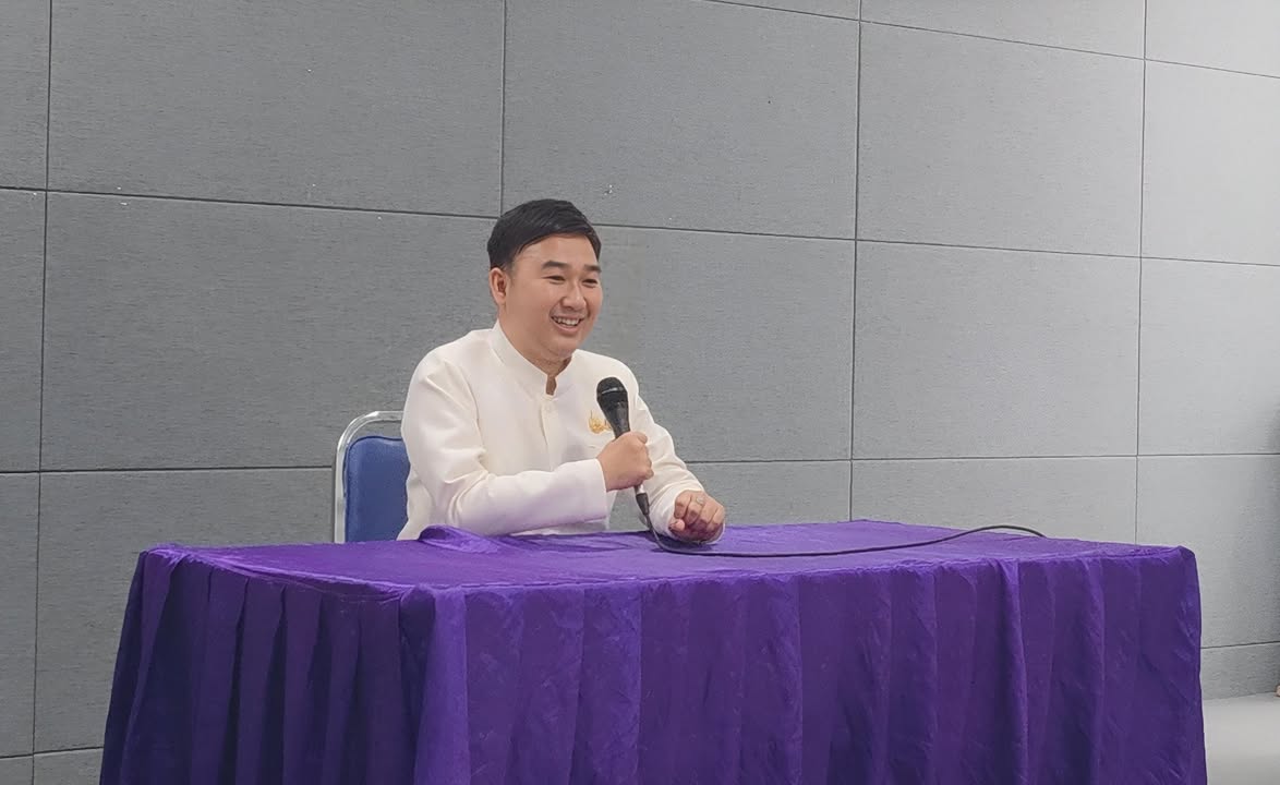 เทศบาลนครพิษณุโลก เปิดพื้นที่ส่งเสริมการเรียนรู้ตลอดชีวิต! รองนายกฯ ร่วมพบปะนักศึกษา "มหาวิทยาลัยวัยที่สาม" 🎓👵👴