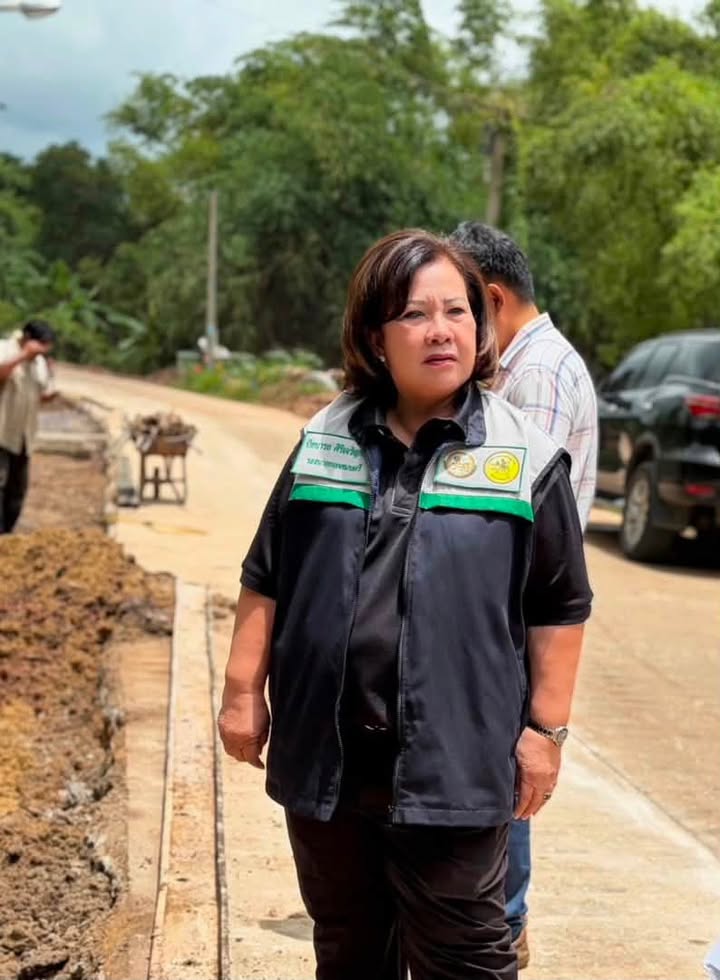 🚧 เทศบาลนครพิษณุโลก ติดตามความคืบหน้าโครงการวางท่อระบายน้ำถนนพุทธบูชา (ตั้งแต่แยกซอยชาติศาสตร์พันปี ถึงสะพานต้นหว้า) วางโครงสร้างพื้นฐานรองรับการพัฒนาพื้นที่ในอนาคต