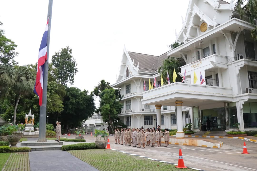เทศบาลนครพิษณุโลก จัดกิจกรรมเคารพธงชาติ