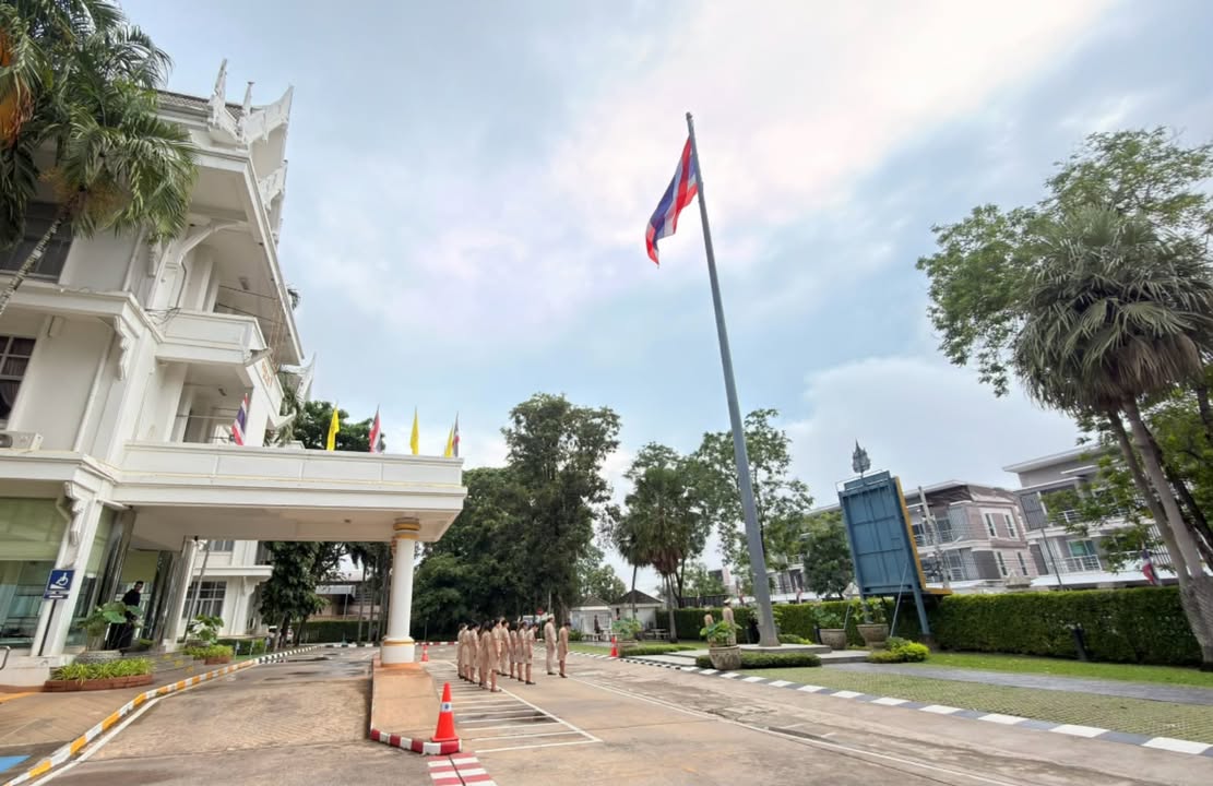 เทศบาลนครพิษณุโลก จัดกิจกรรมเคารพธงชาติ 🇹🇭🫡