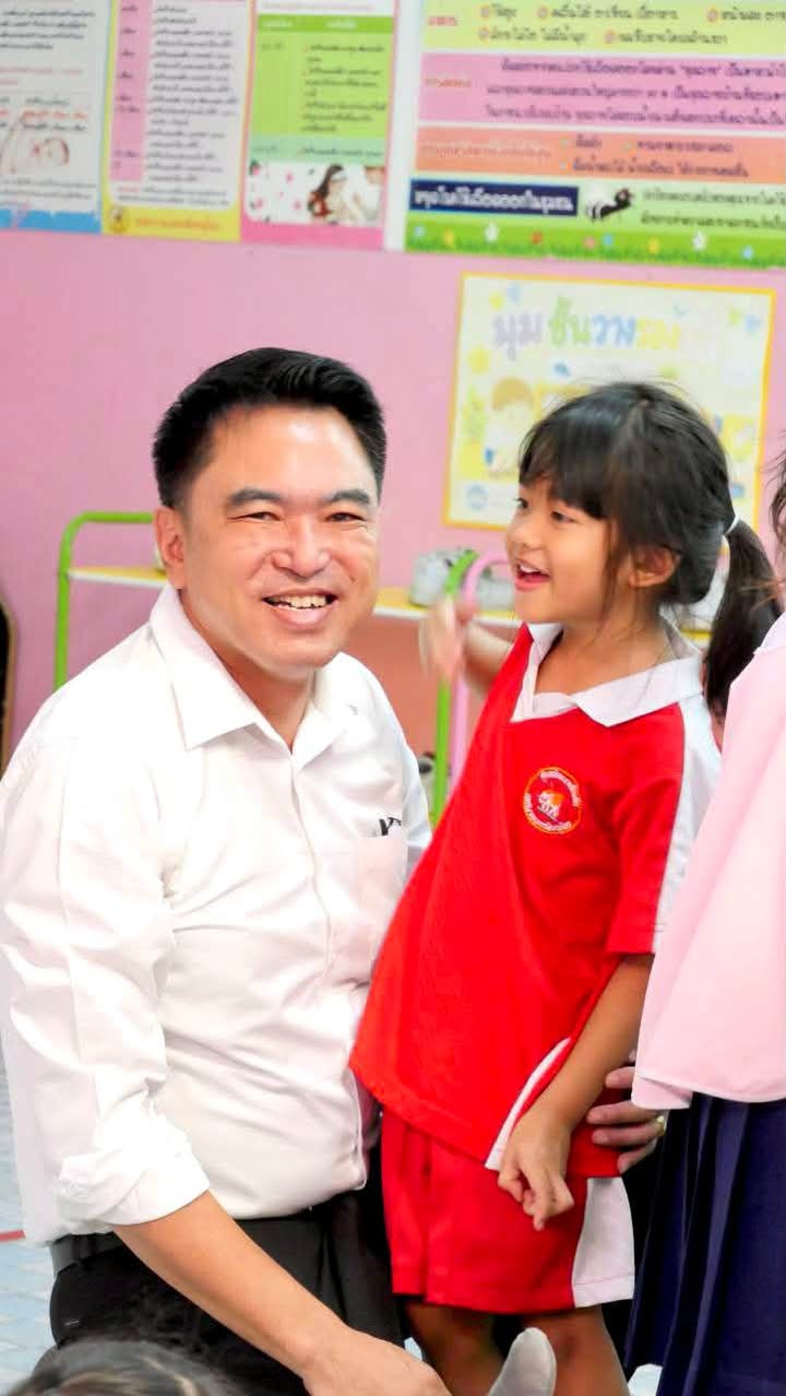 🧸 เทศบาลนครพิษณุโลกรับมอบของเล่นเสริมสร้างพัฒนาการเด็ก จากคลินิกเด็กหมอนิภาพร