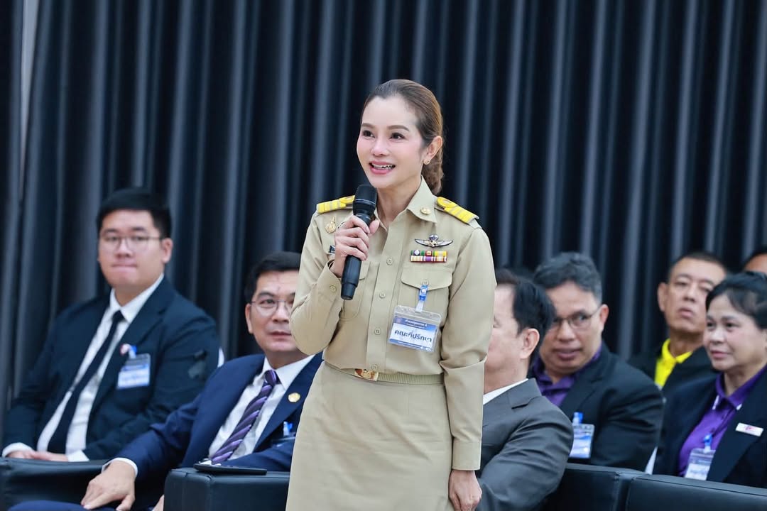 เทศบาลนครพิษณุโลก ร่วมประชุมรับมอบนโยบายการบริหารราชการตำรวจภูธรภาค 6 มุ่งยกระดับความมั่นคงและสร้างความเชื่อมั่นแก่ประชาชน