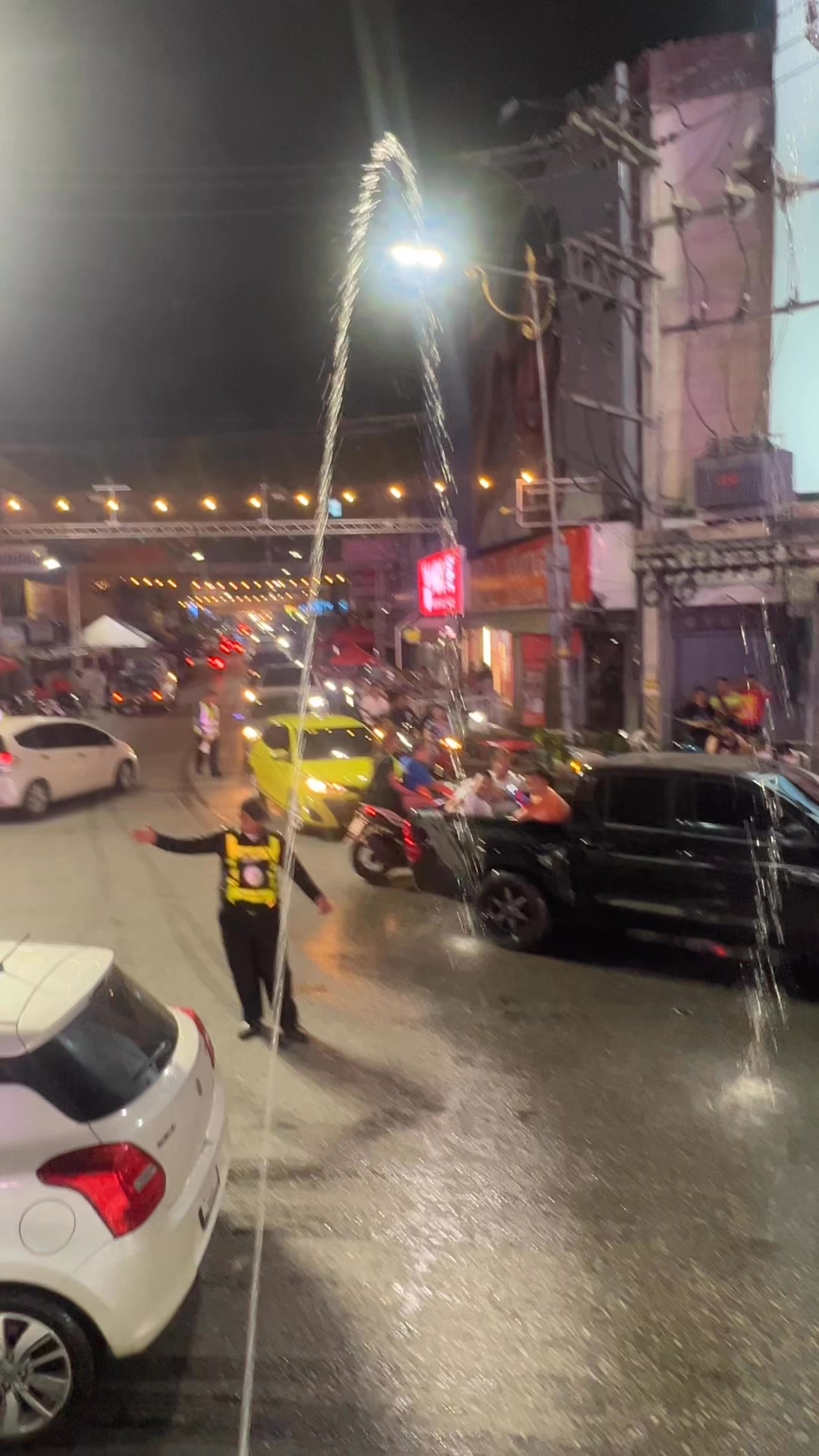 เทสระบบน้ำหน้าเวทีซะหน่อย