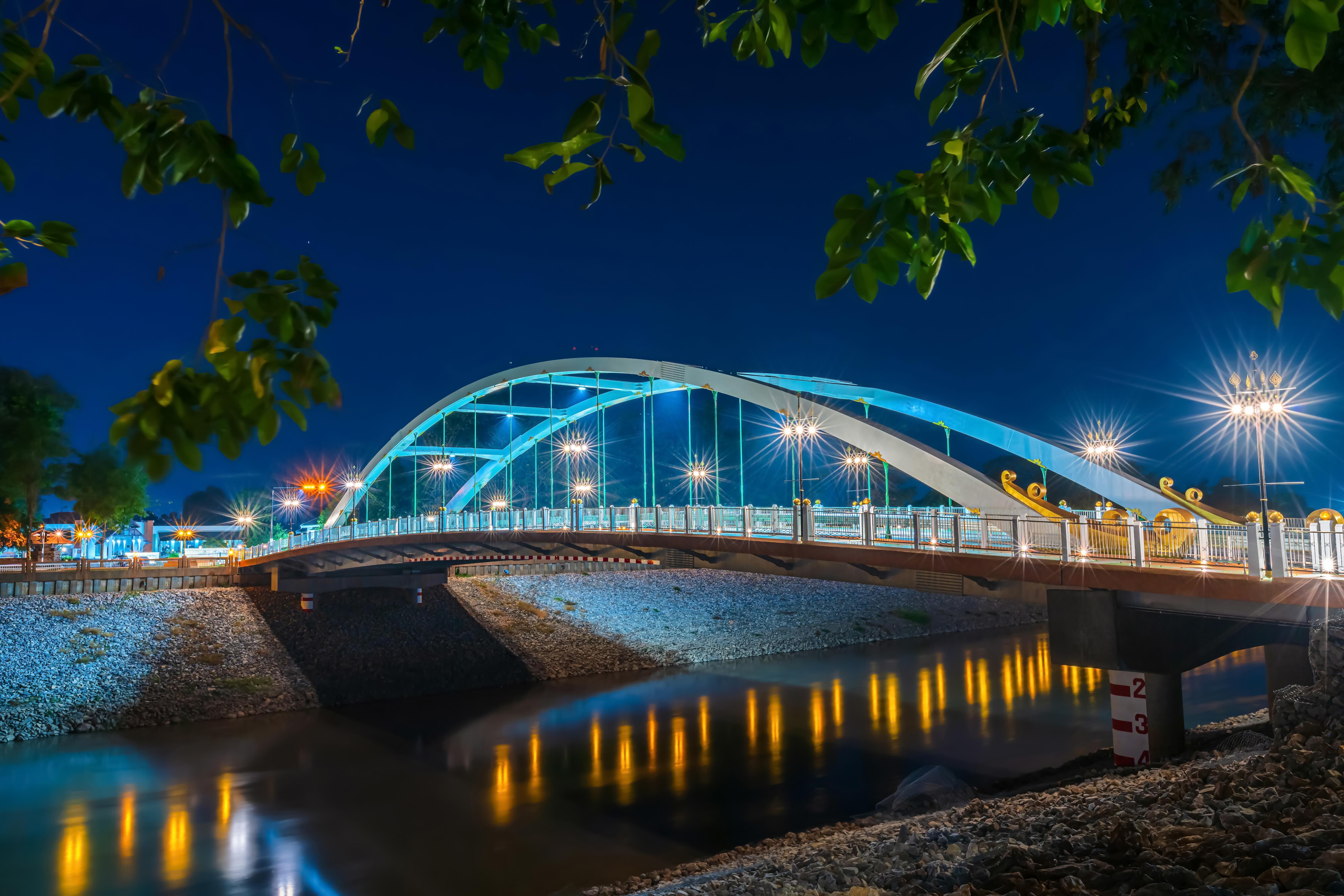 สไลด์หน้าแรก