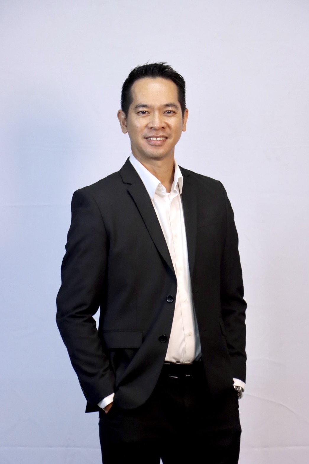 นายธนวิน  ศรสุวรรณศรี